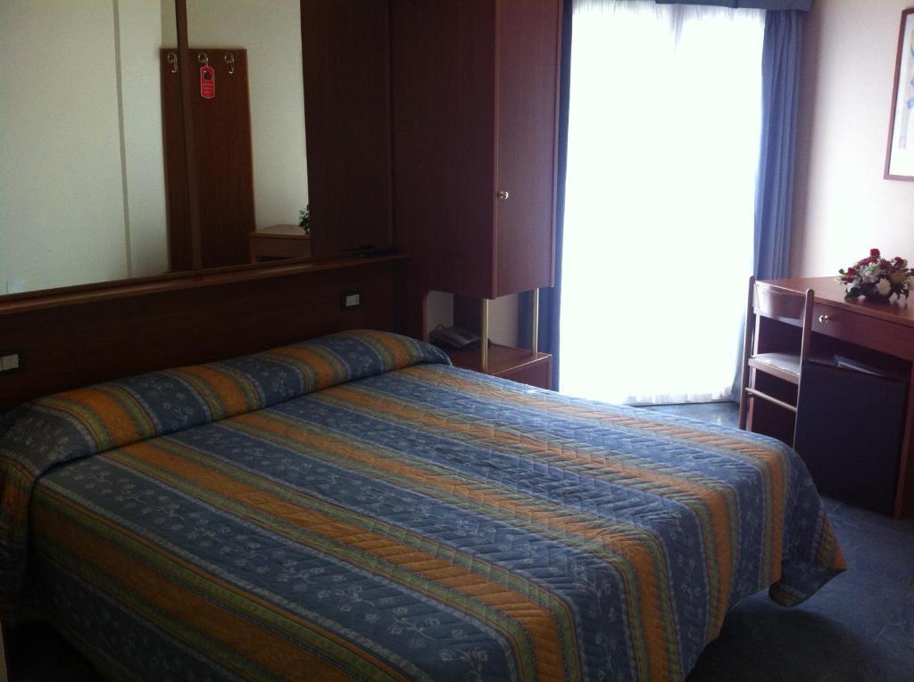 Hotel Gabbiano Porto San Giorgio Quarto foto