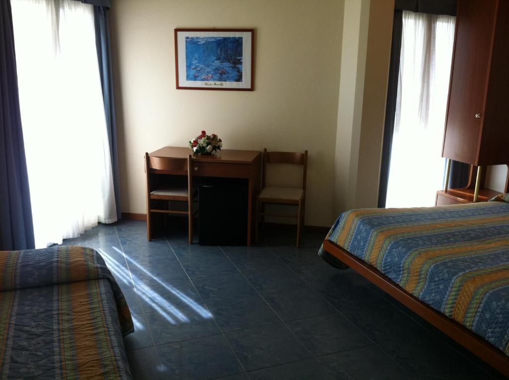 Hotel Gabbiano Porto San Giorgio Quarto foto